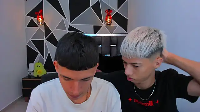 Juan_Nd_Steven Show in webcam