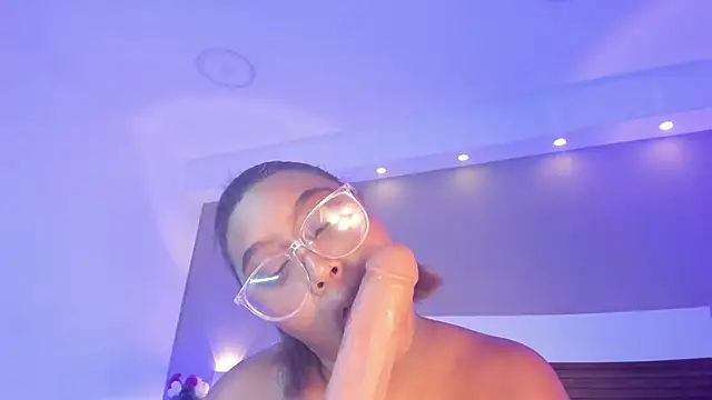 Adelehottman Live XXX-Chat