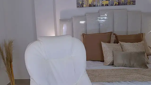 Saskia_littn Live XXX chat