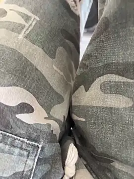 Show modela manuu79 na web-kameri