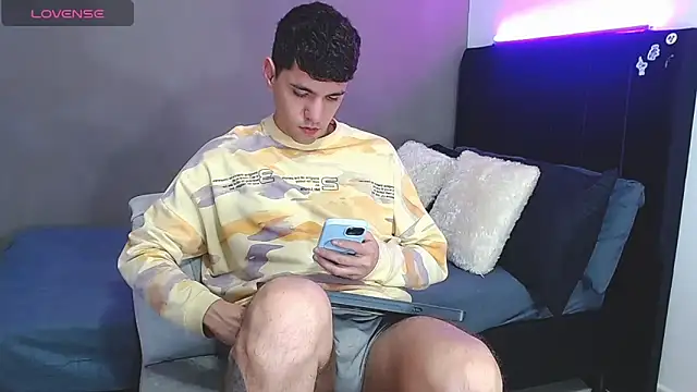 Matteo12_ Pertunjukan Webcam