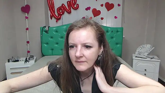 دردشة MeganPirs الجنسية المباشرة