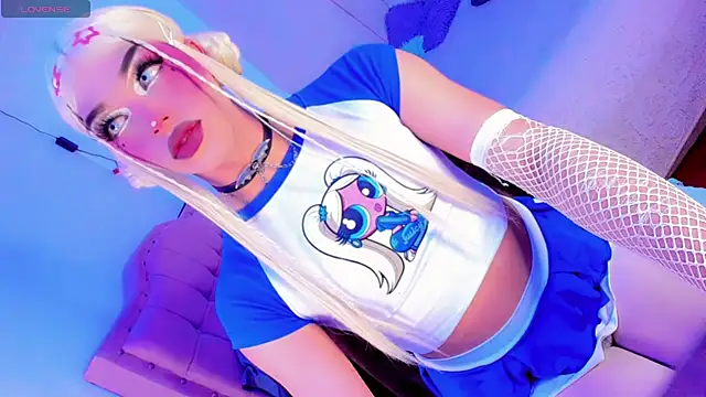 Shiaki_04 Adlı Modelin Web Kamerası Şovu