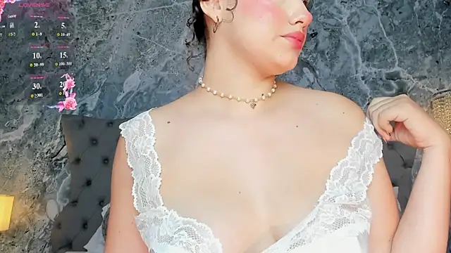 LucyLovelyy – Live XXX-chat