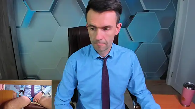 Živý XXX chat SteveTiger