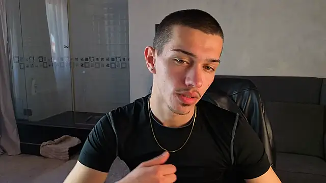 Chat +18 de KaydenDrew ao vivo