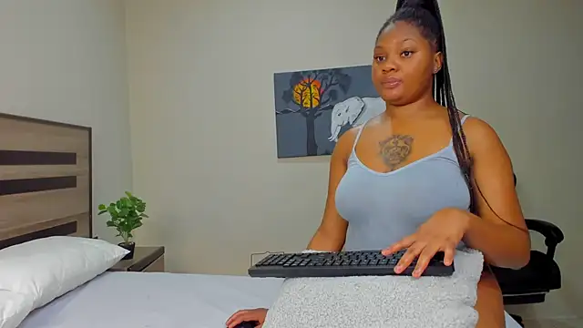 Renee-18 Chat XXX live