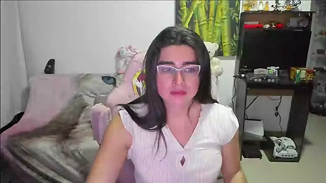 Pokazy przed kamerką – Khalifa_Gold