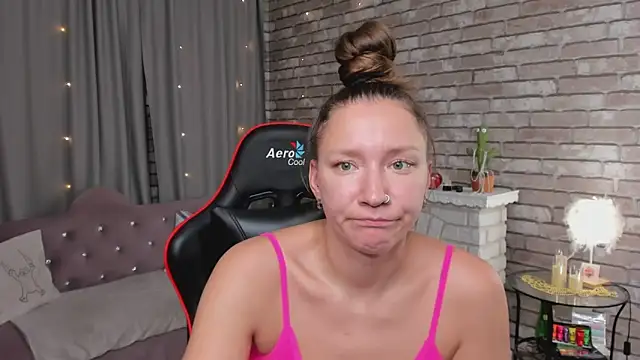 SarahCoksss Chat XXX in diretta