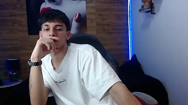 Chat XXX Live AmethystShadow17