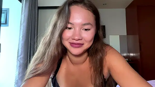 kamila_18_french 在線直播表演