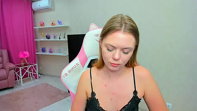 StrawberryeのライブXXXチャット