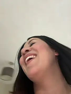 La_quecuu's Webcam Show