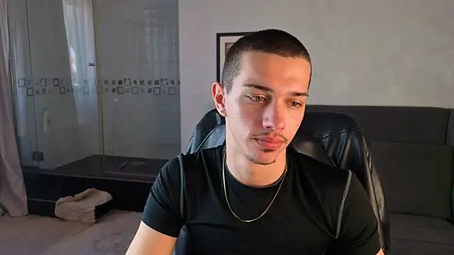 KaydenDrewのライブXXXチャット