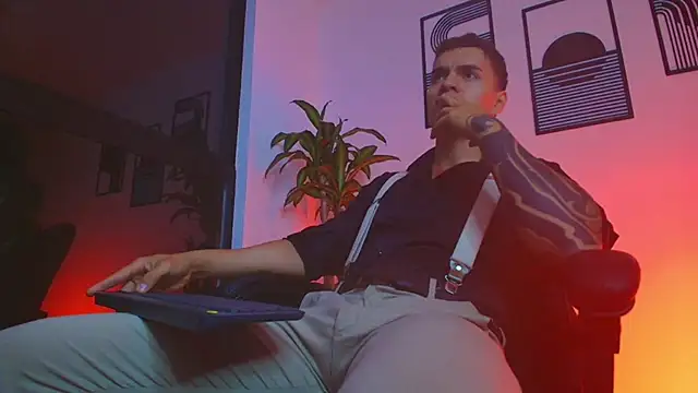 ALPHA_DOMINUS_ élő XXX-chatje