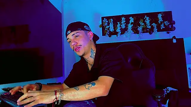 Chat +18 de HannibalLester ao vivo