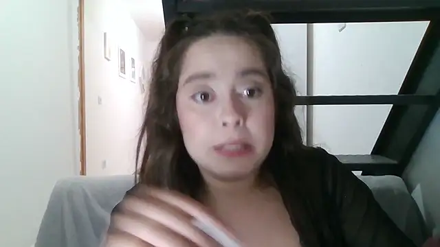 PutaYasmim Adlı Modelin Canlı XXX Sohbeti