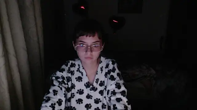 TaniaGoddess élő XXX-chatje