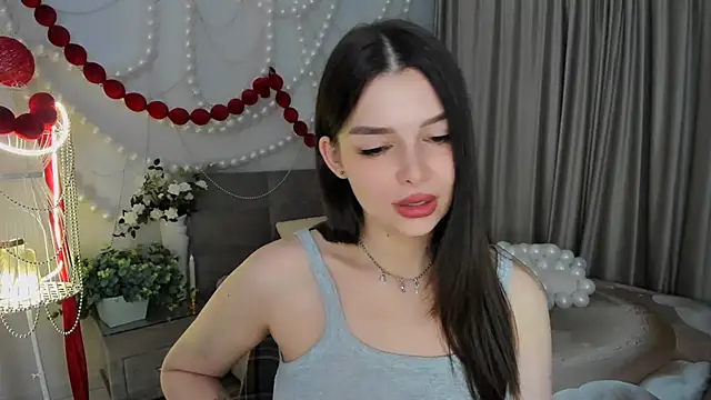 ContinentOfTranquility Adlı Modelin Canlı XXX Sohbeti