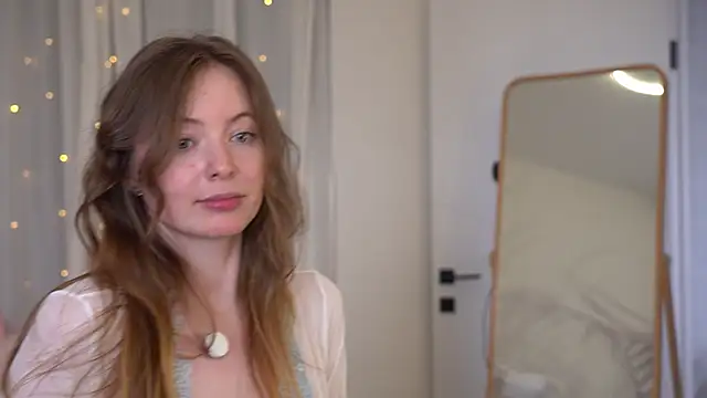 Chatroom XXX en direct de moan_elisa