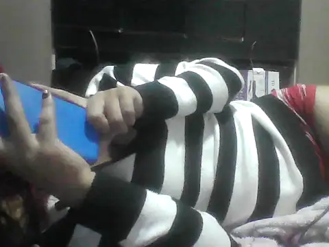 Penumbra34 Adlı Modelin Canlı XXX Sohbeti