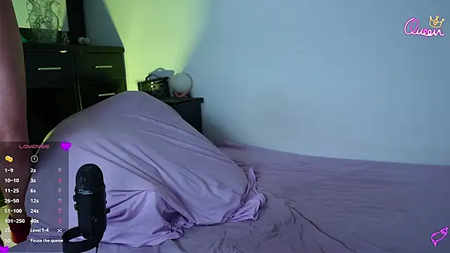 isabella-bisquer élő XXX-chatje