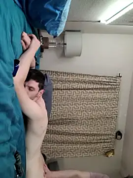 Drewpackn8 Show in webcam