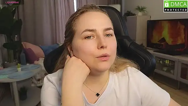 Mira_Mermayd Chat XXX live