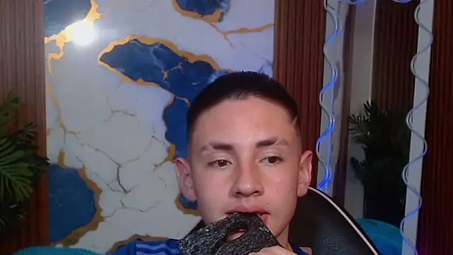 Show de Andres_Tay na webcam