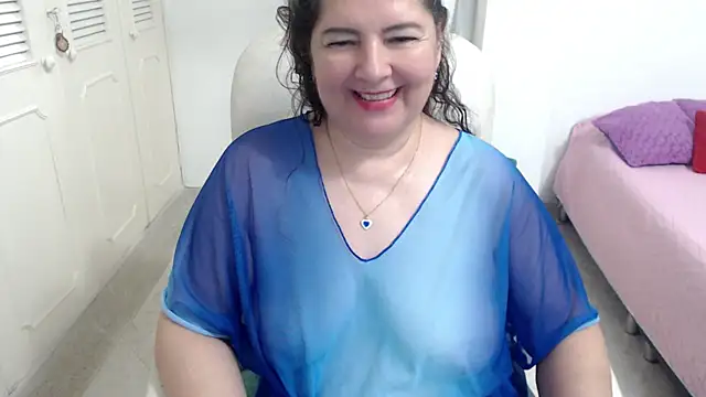 leonela_69のライブXXXチャット