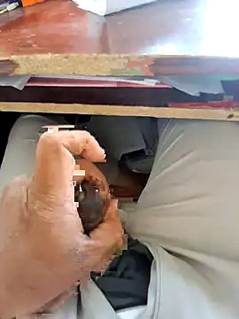 Show modela Kanna5115 na web-kameri