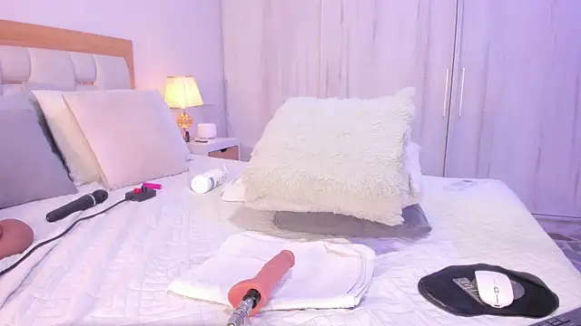 megan_rous_ Chat XXX in diretta