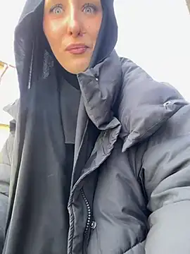 FlexibleDoll_'s Live XXX Chat