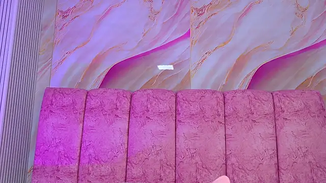 emmacurvy 即時 XXX 聊天