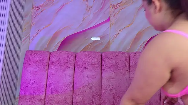 emmacurvy 即時 XXX 聊天