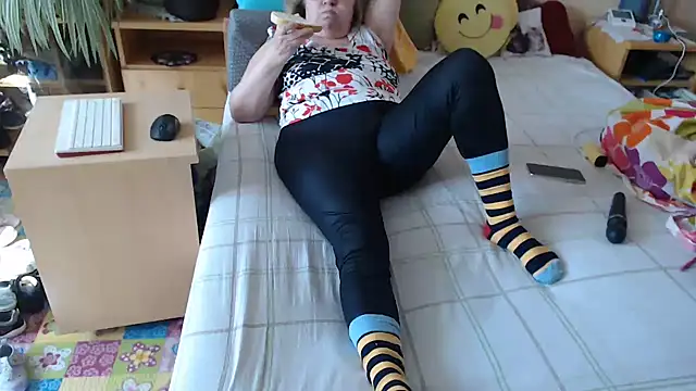 Chatroom XXX en direct de Dorina