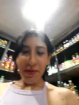 Chatroom XXX en direct de Violet_rousse7