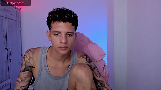 tylernova Adlı Modelin Web Kamerası Şovu