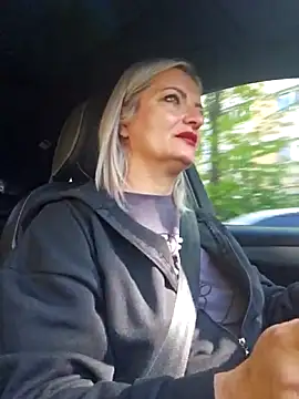 LadyTouch's Live XXX Chat