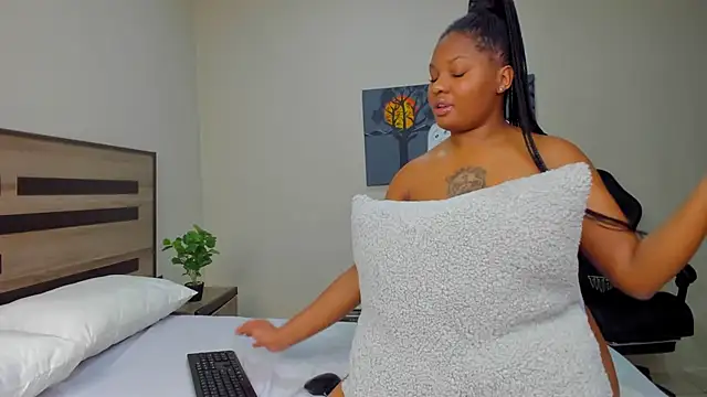 Renee-18 现场XXX聊天