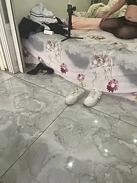 aiye666: онлайн-секс-чат