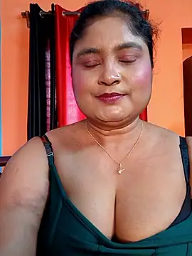 hornyriyanka 웹캠 쇼