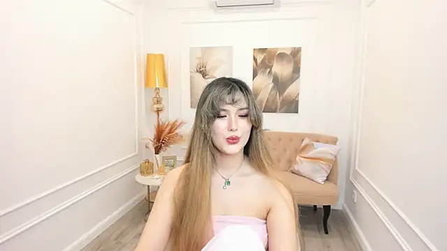 AnneTLi élő XXX-chatje