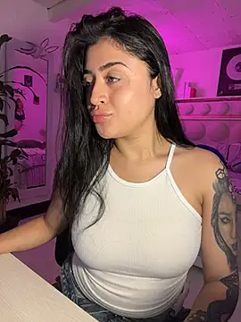 Chatroom XXX en direct de lucianaroy