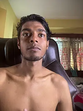 Show modela thecatfishh na web-kameri