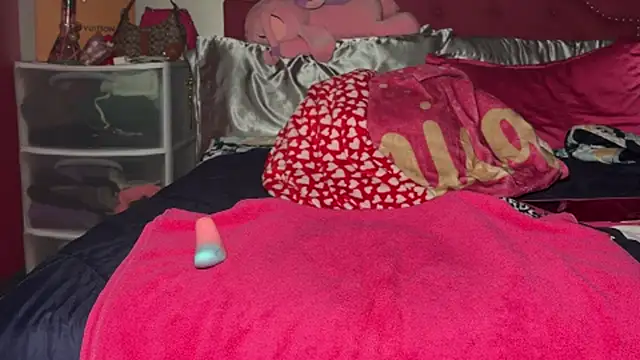 Dollfacekeyy's Webcam Show