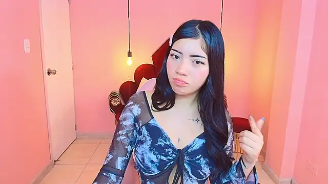 Czat XXX na żywo – Soffi_x_x_