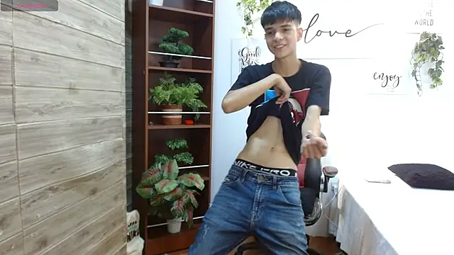 maxim_rod's Live XXX Chat