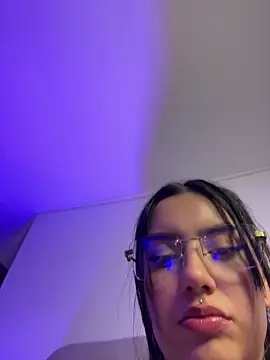 Lucy_699 Obrolan Langsung XXX