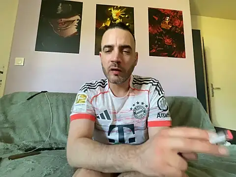 Živý XXX chat JodaXmagicXdickX